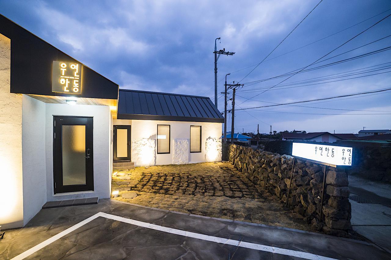 Wooyeon Handong Pension Jeju Eksteriør billede